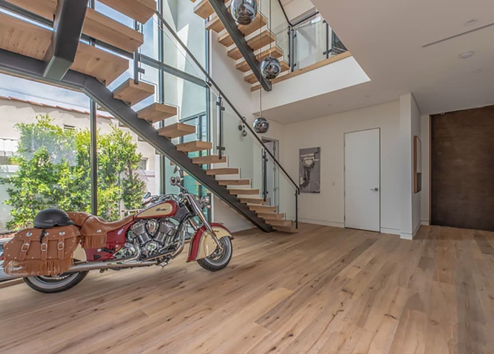 Photograph supplied for Laurel Modern Villa