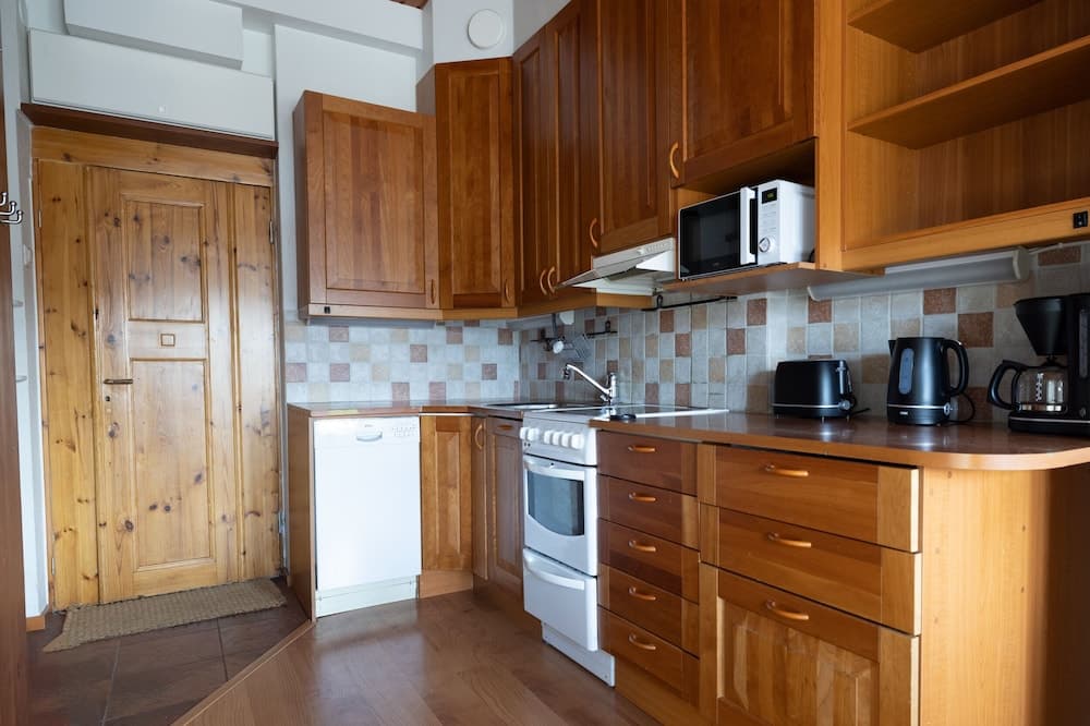 Photograph supplied for 2ndhomes 2-Story Penthouse w Balcony