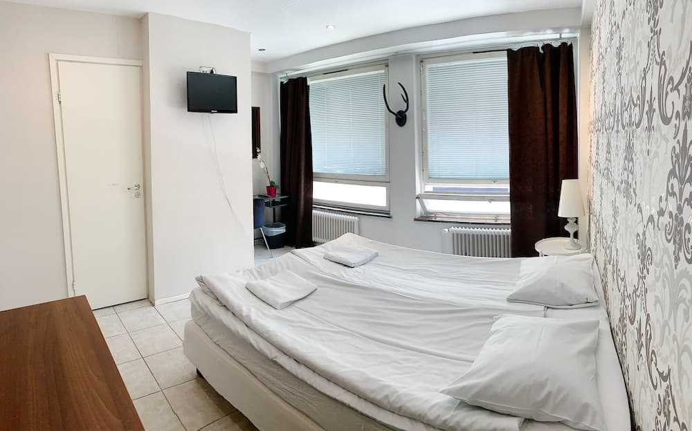 Photograph supplied for Hotel Harriet