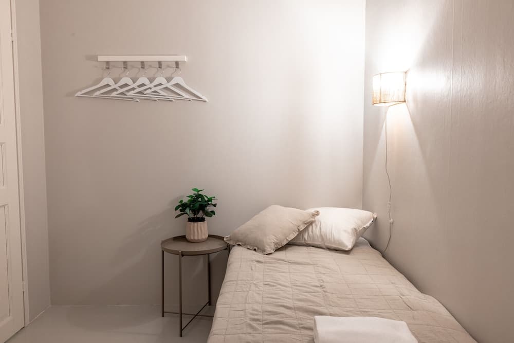 Photograph supplied for 2ndhomes Bright & Spacious 5BR Apartment