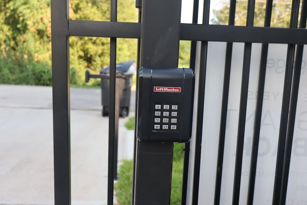 Photograph supplied for 5BD Spacious Retreat Fast Wi-fi Parking Gym