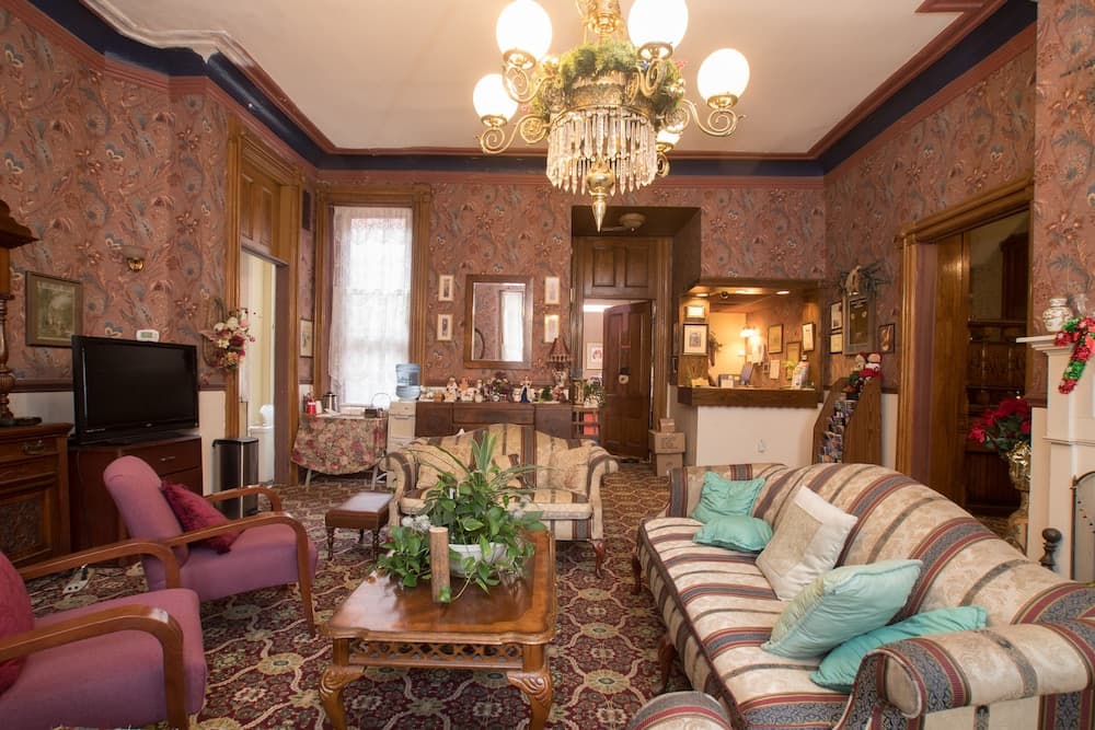 Photograph supplied for Biltmore Suites Hotel
