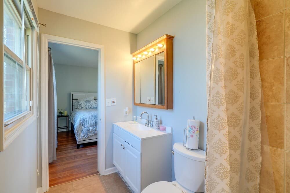 Photograph supplied for Group-friendly Durham Home 6 Mi to Duke University