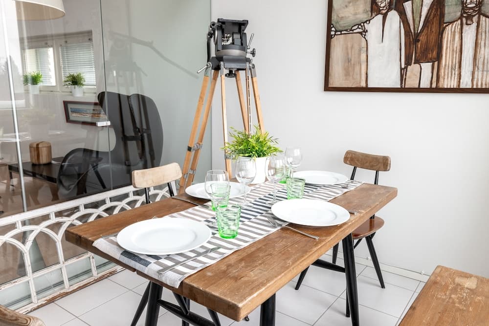 Photograph supplied for 2ndhomes Gorgeous & Unique Top Floor Apt