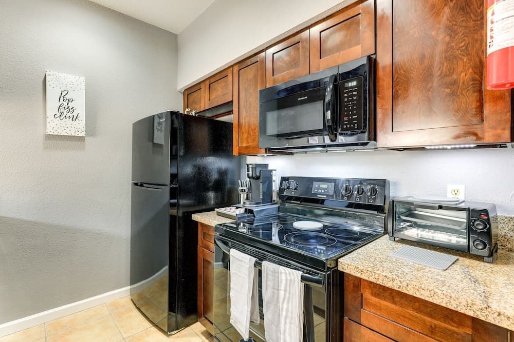 Photograph supplied for Houston Rental in Gated Community w/ Pool Access!