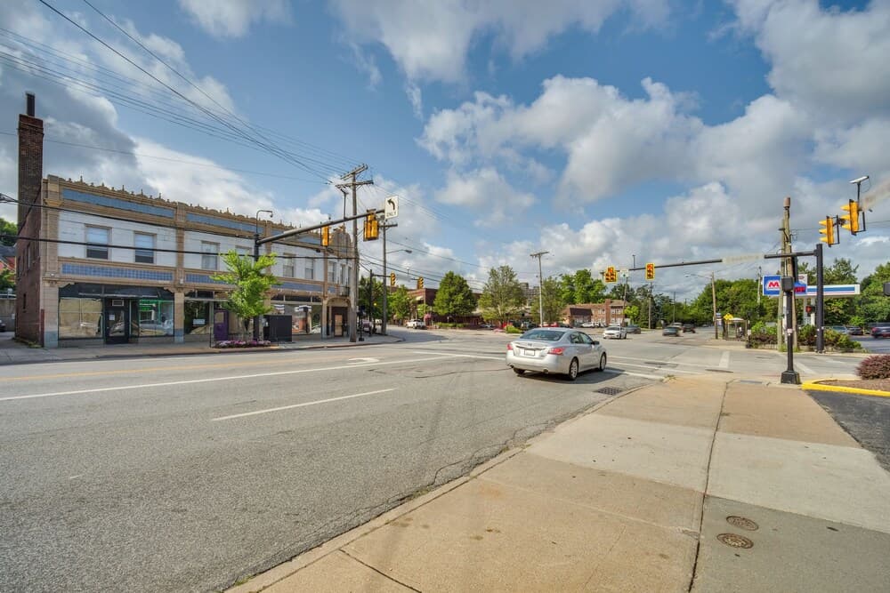 Photograph supplied for Cleveland Heights Apt < 2 Mi to University Circle!