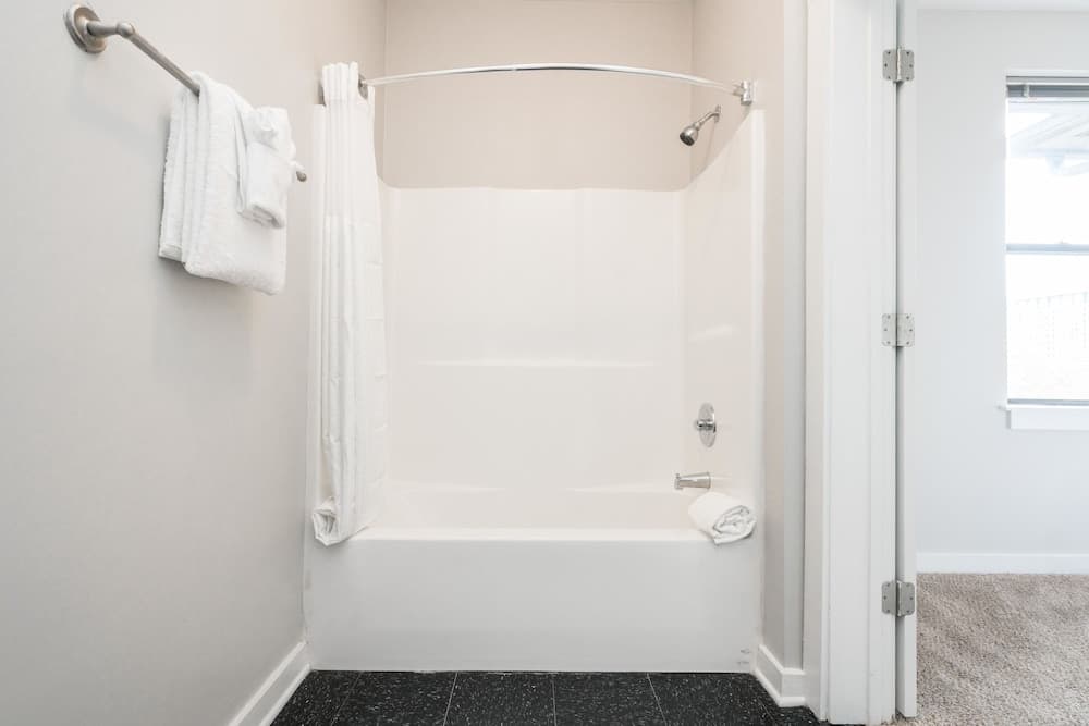 Photograph supplied for Cozysuites Music Row Elegant 1BR w Free Parking 51