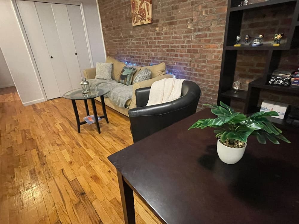 Photograph supplied for Heart of New York Suites