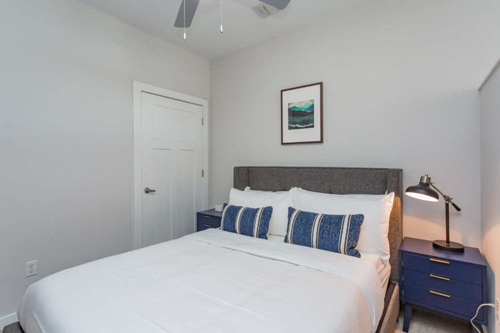 Photograph supplied for Cozysuites Musicrow Astonishing SDO Free Parking38