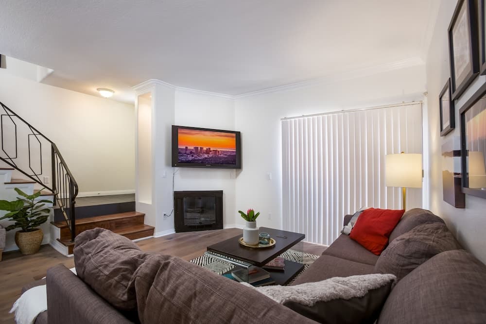 Photograph supplied for Orlando Townhouse