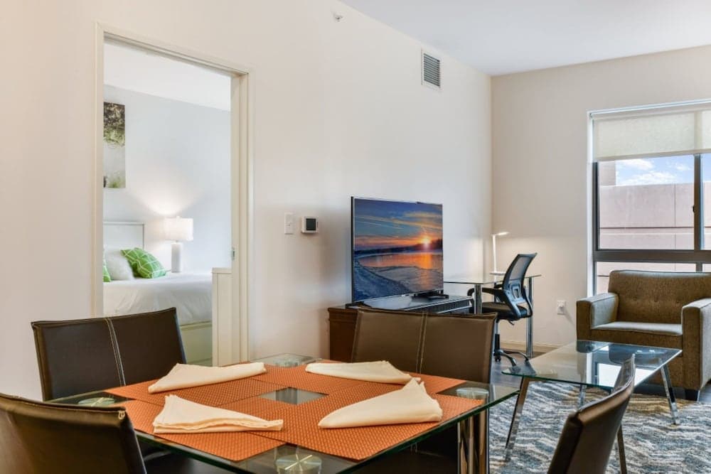 Photograph supplied for Bluebird Suites near Cleveland Clinic