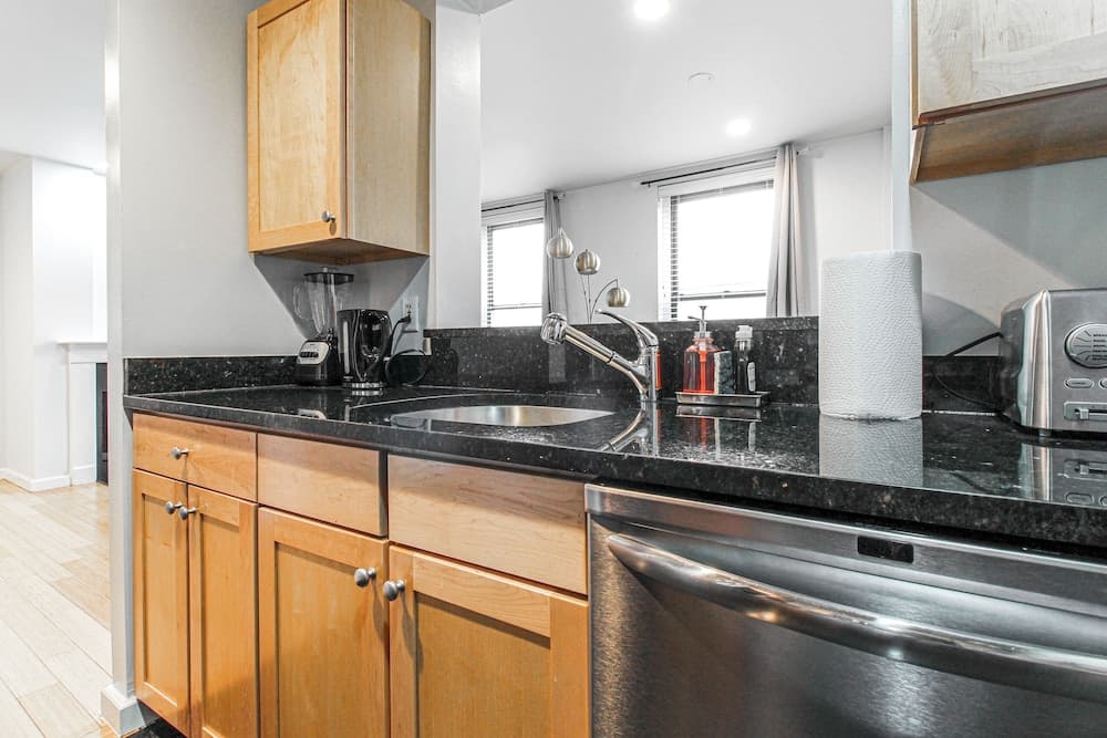 Photograph supplied for Luxury & Stylish 1br/1ba in Boston South End - BU Medical