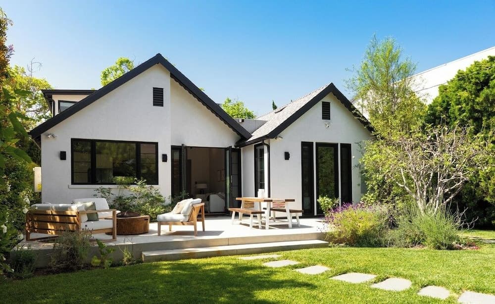 Photograph supplied for Drexel Villa