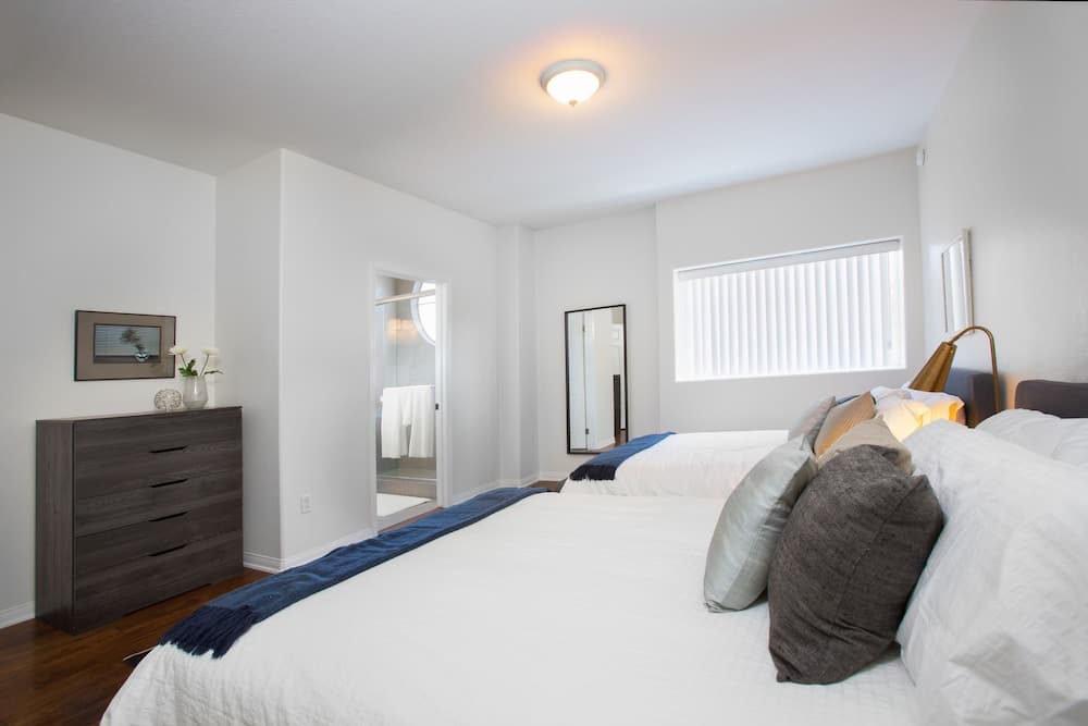 Photograph supplied for Orlando Townhouse
