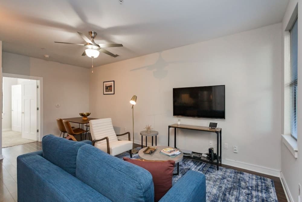 Photograph supplied for CozySuites Music Row