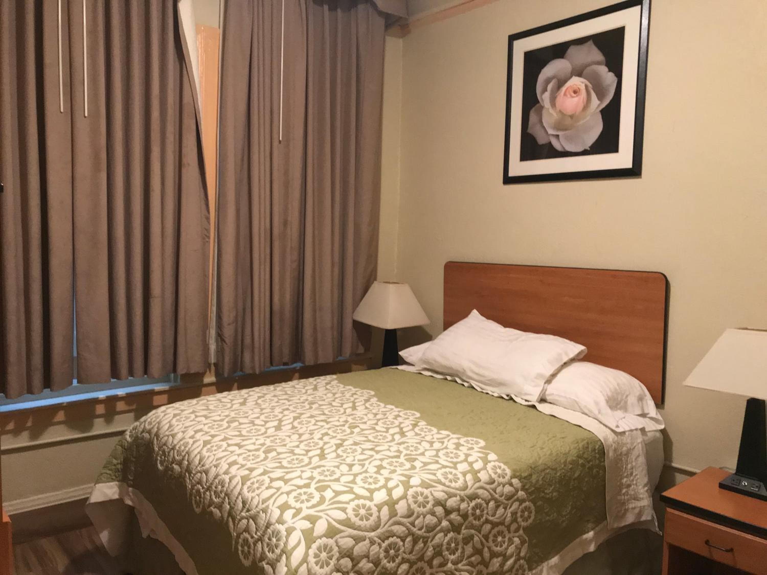 Photograph supplied for Boston Hotel