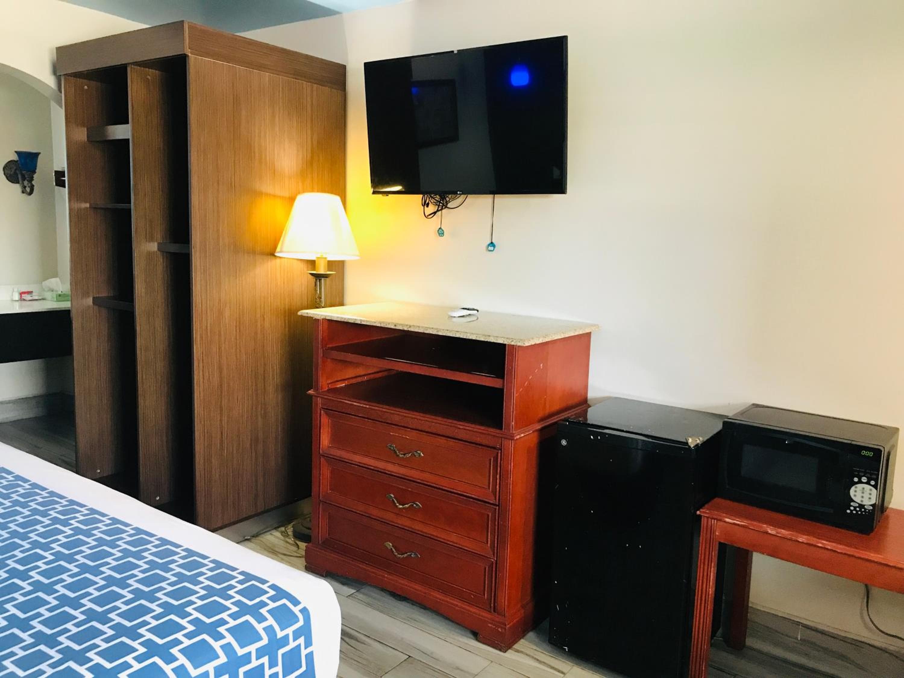 Photograph supplied for Summit Inn - Houston Medical Center - NRG Park