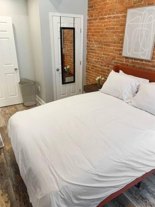 Photograph supplied for Cozy Modern Apt in the Heart of Fells Point!