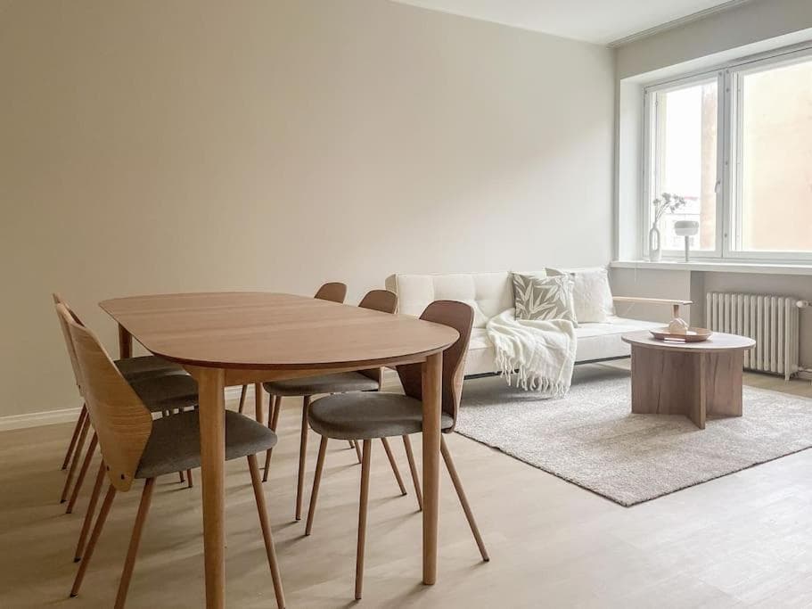 Photograph supplied for Central 1BR next to the park