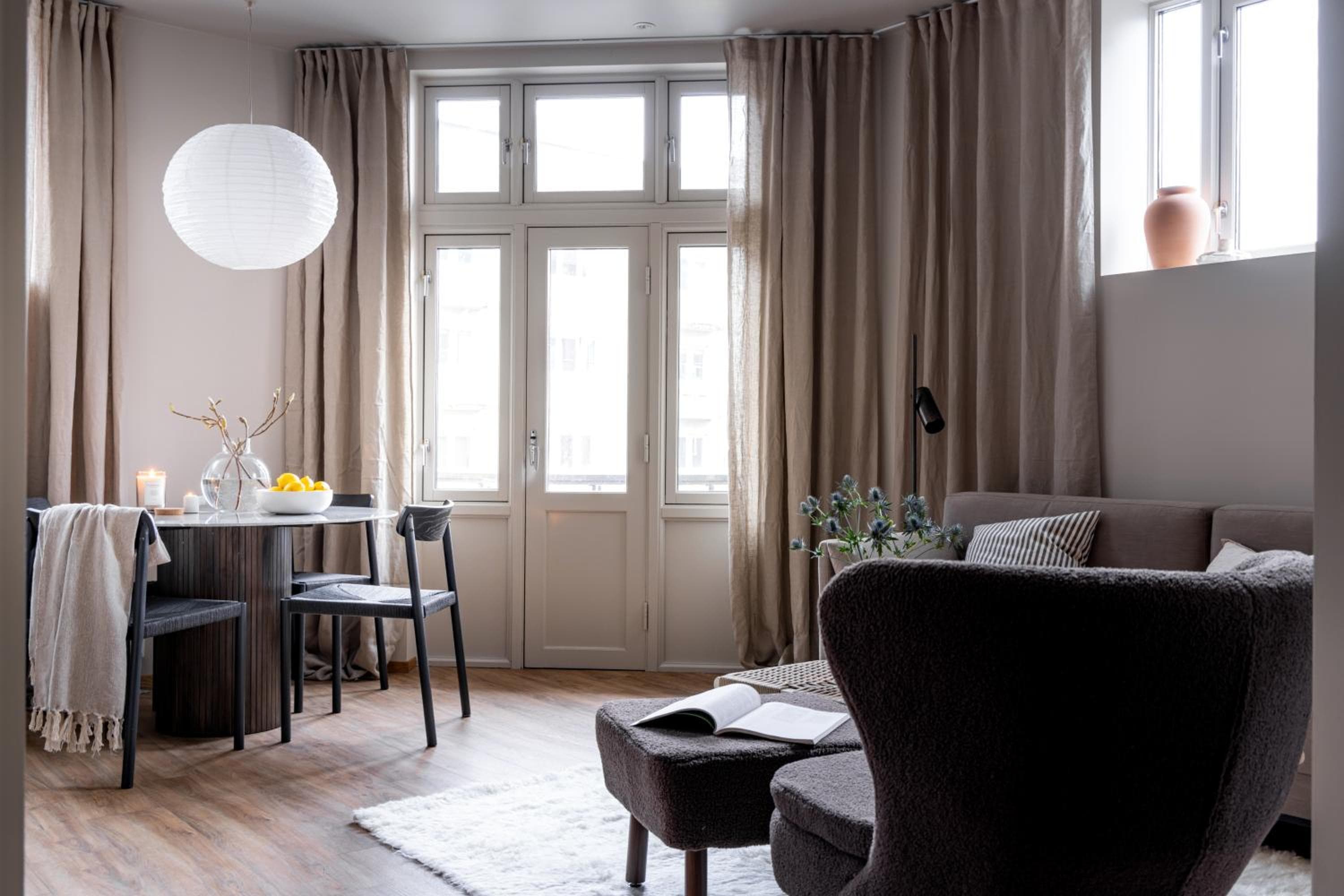 Photograph supplied for Hotel suite apartment