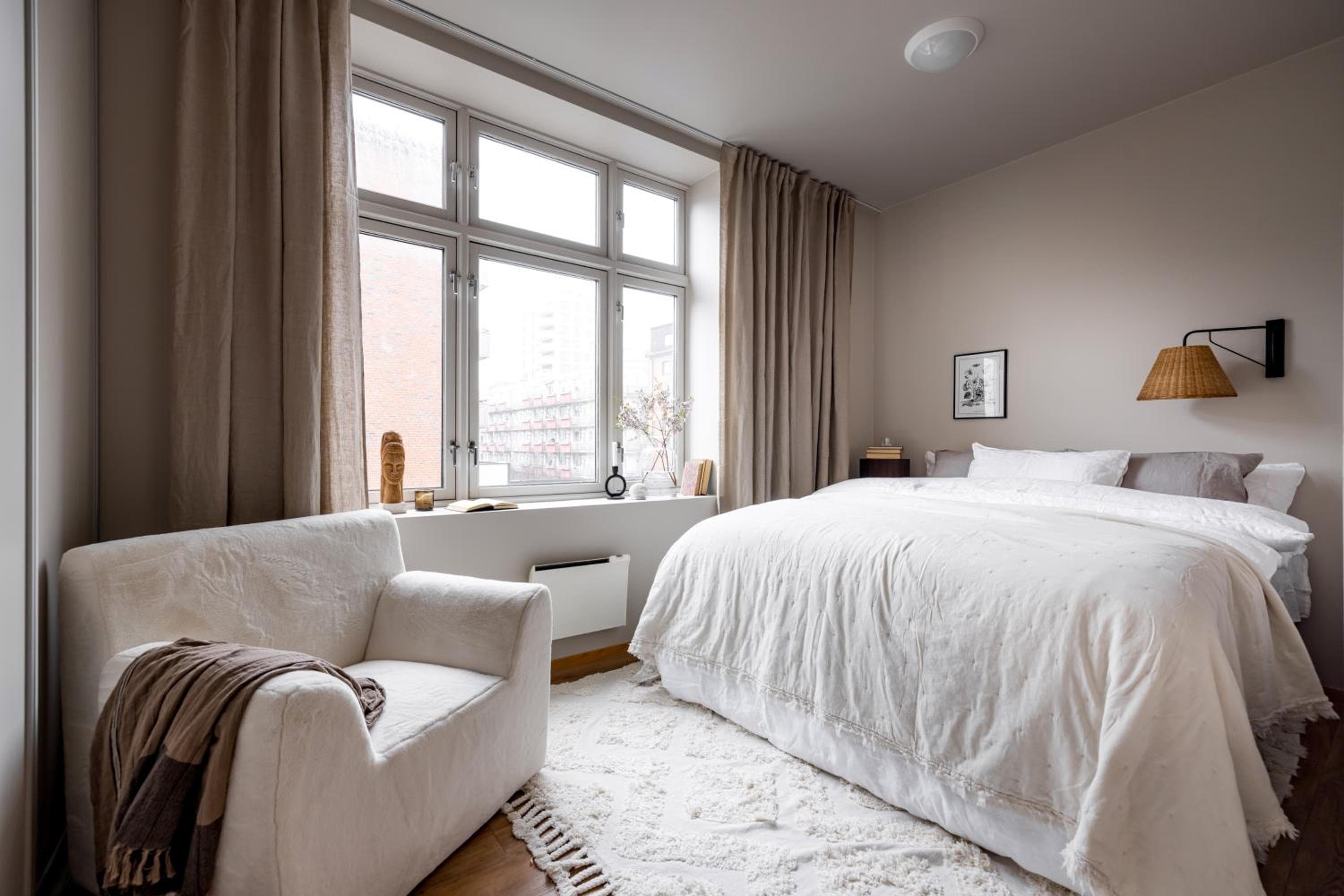 Photograph supplied for Hotel suite apartment