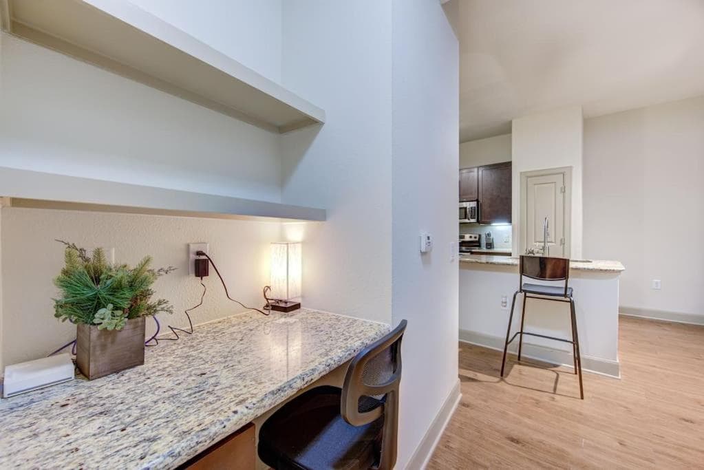 Photograph supplied for Beautiful 1Br/NRG/Pool/Wi-Fi/PetsOK/Garage parking