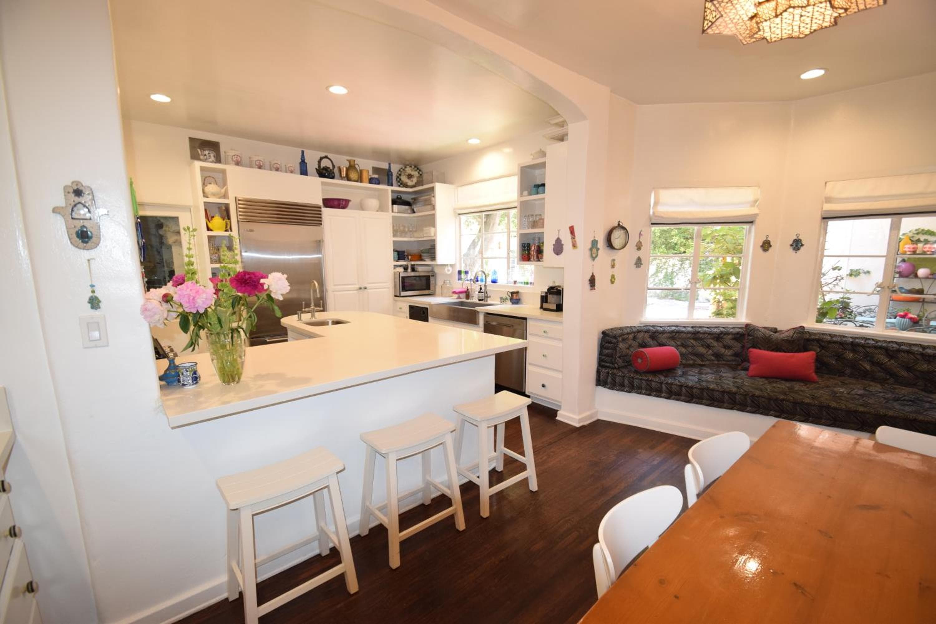 Photograph supplied for Beverly Hills Celebrity Home