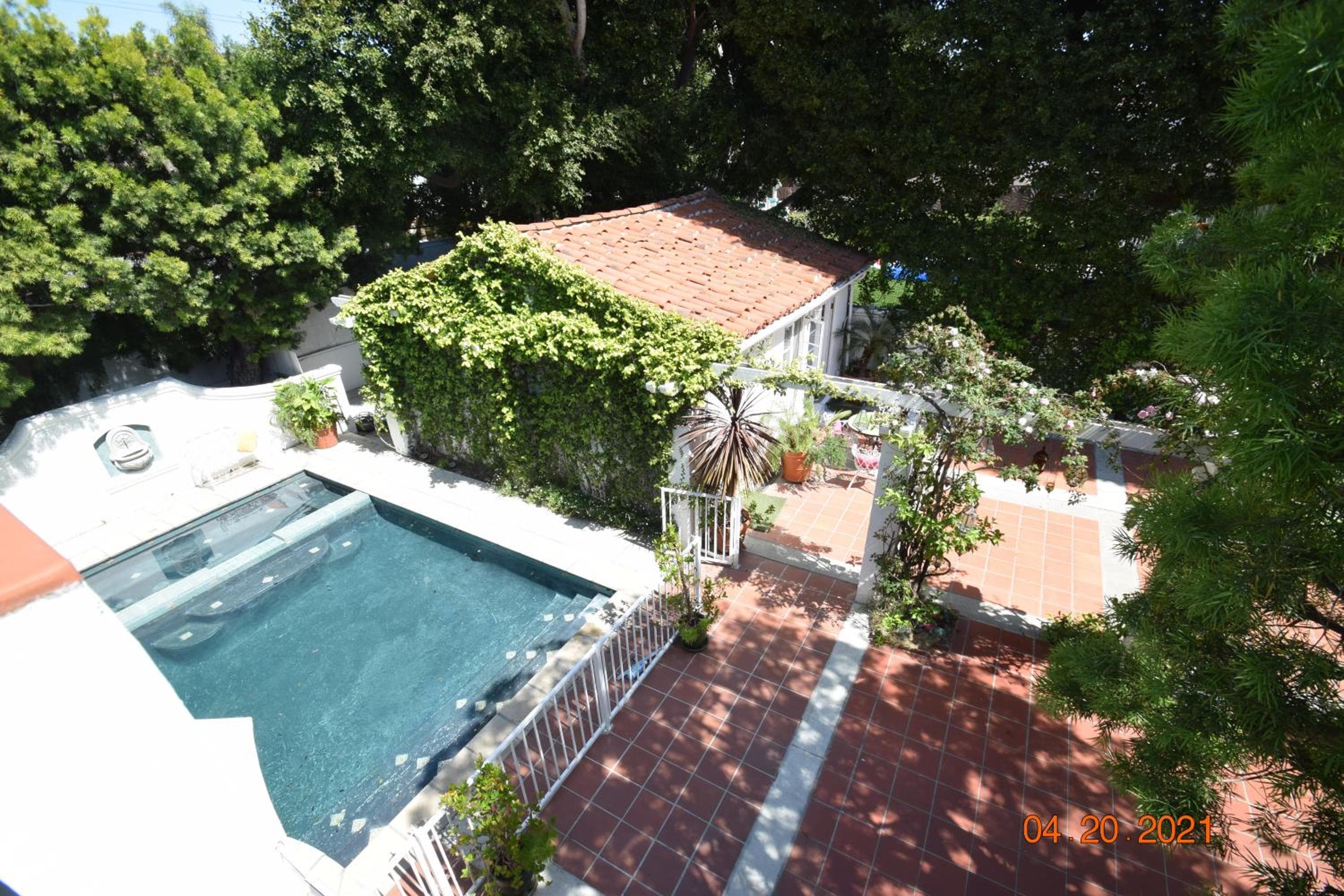 Photograph supplied for Beverly Hills Celebrity Home