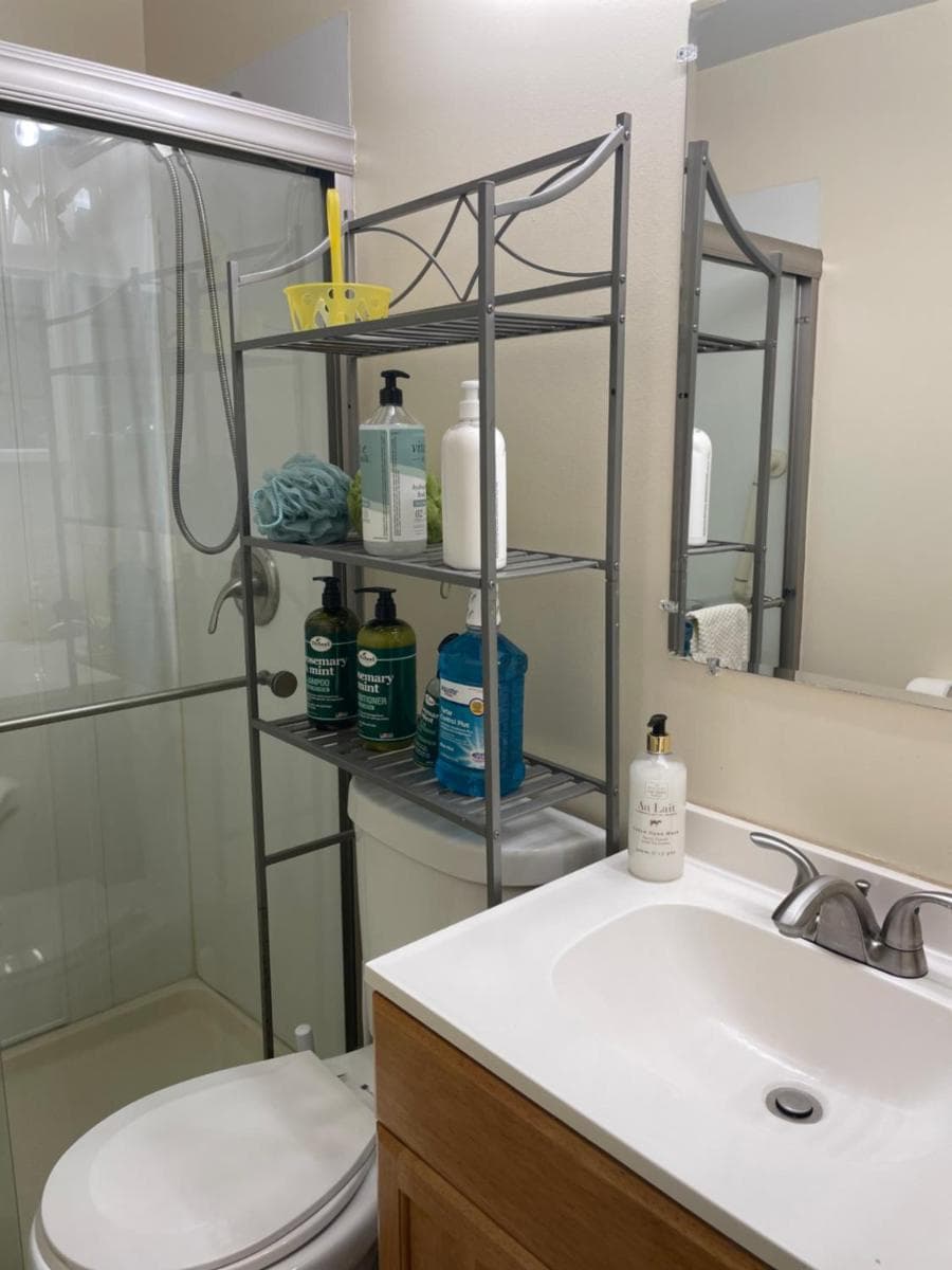 Photograph supplied for Quiet 2 Bedroom Apartment Condo in the Hampden / Medfield area few minutes to Downtown - Emerald Elite