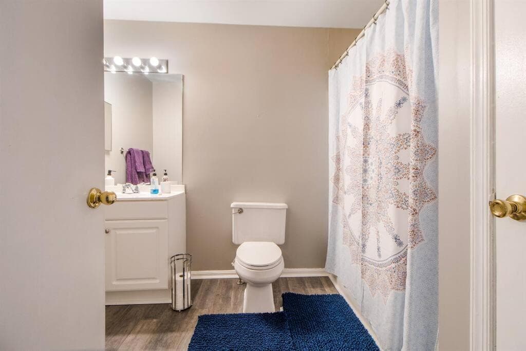 Photograph supplied for Huge & Unique 2BR/1BA Pet-friendly Family Condo