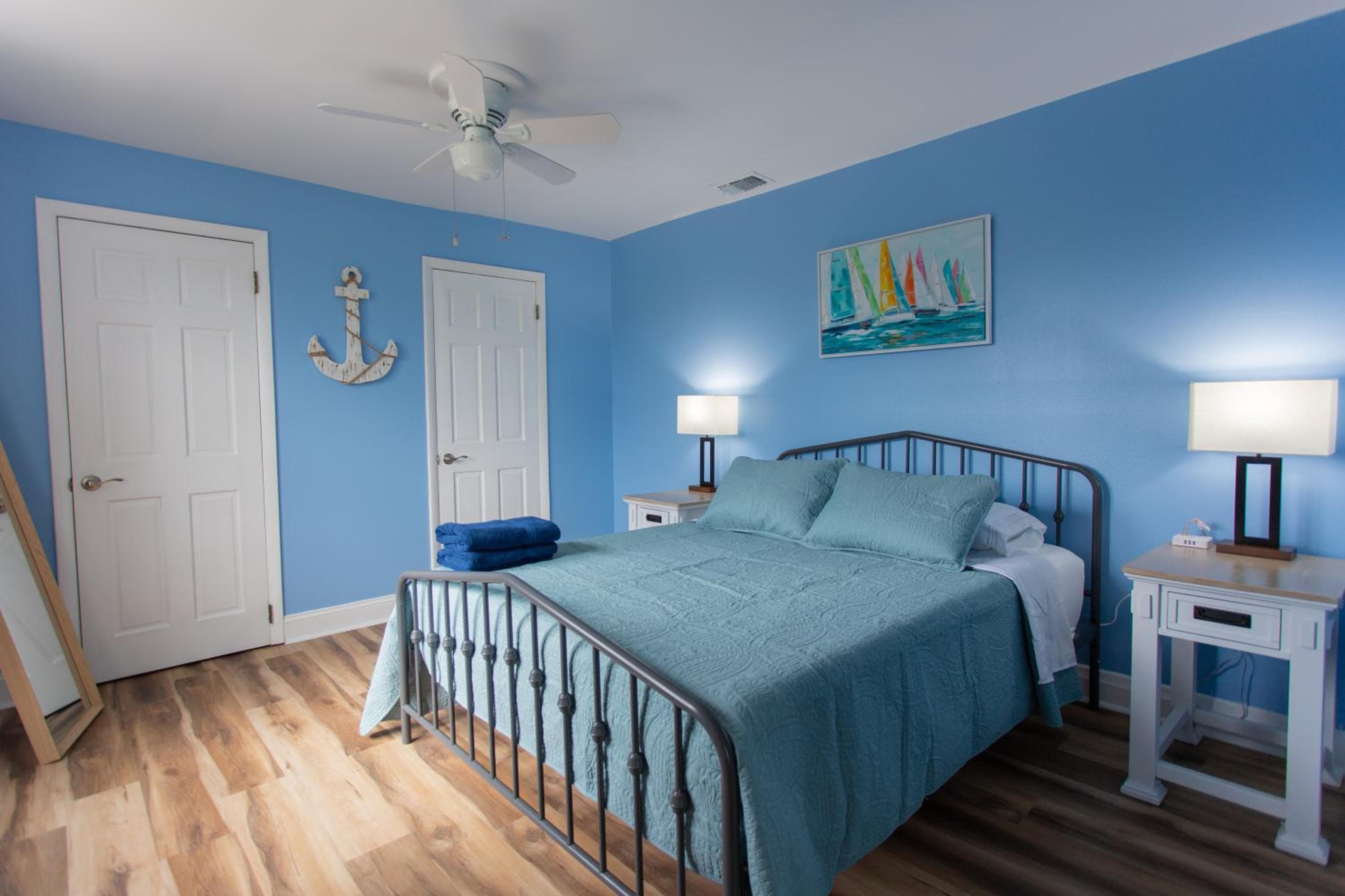 Photograph supplied for Centrally Located Two Bedroom Unit! Close to Everything!
