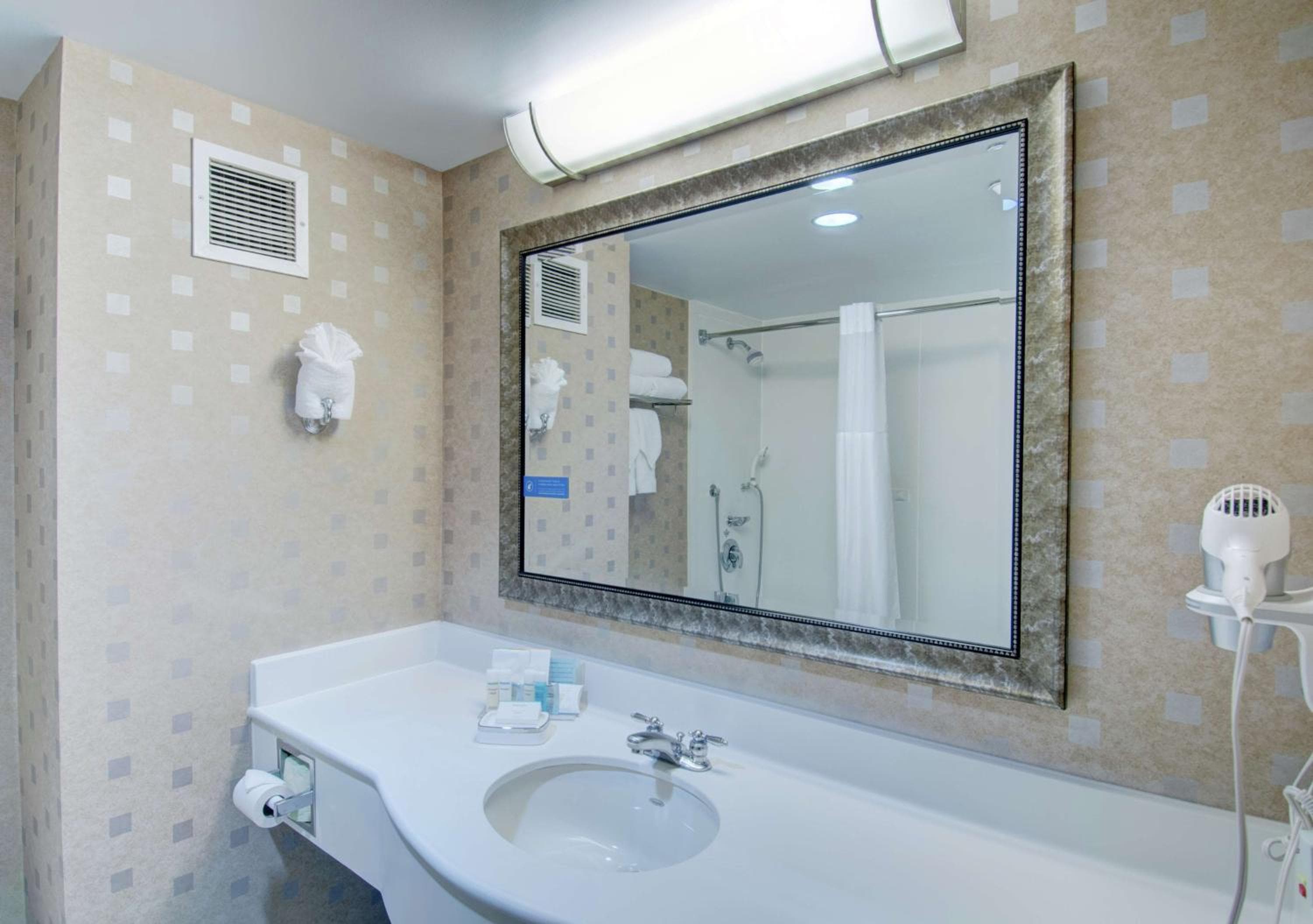 Photograph supplied for Hampton Inn & Suites Boston Crosstown Center