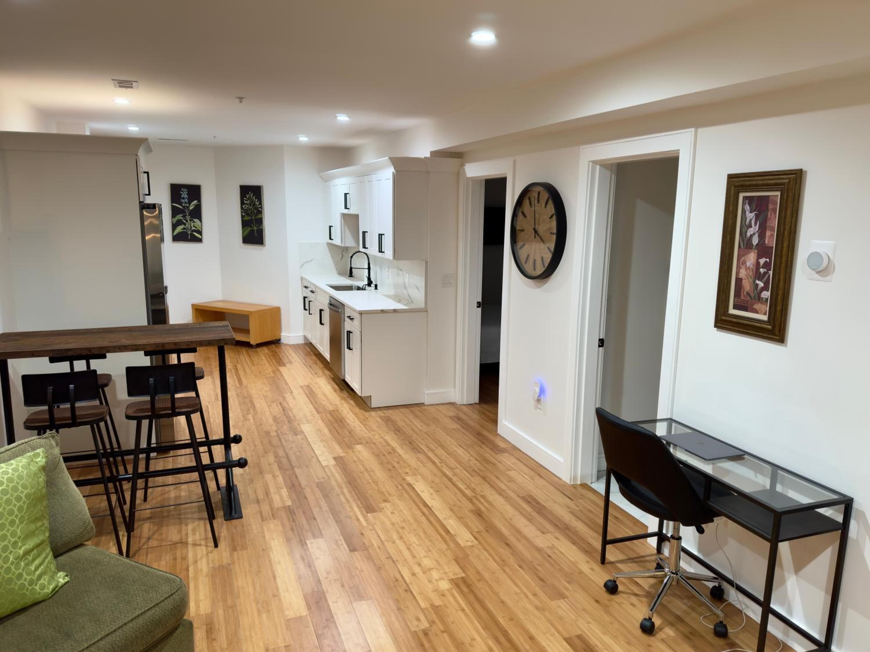 Photograph supplied for Perrin Place Unit 1