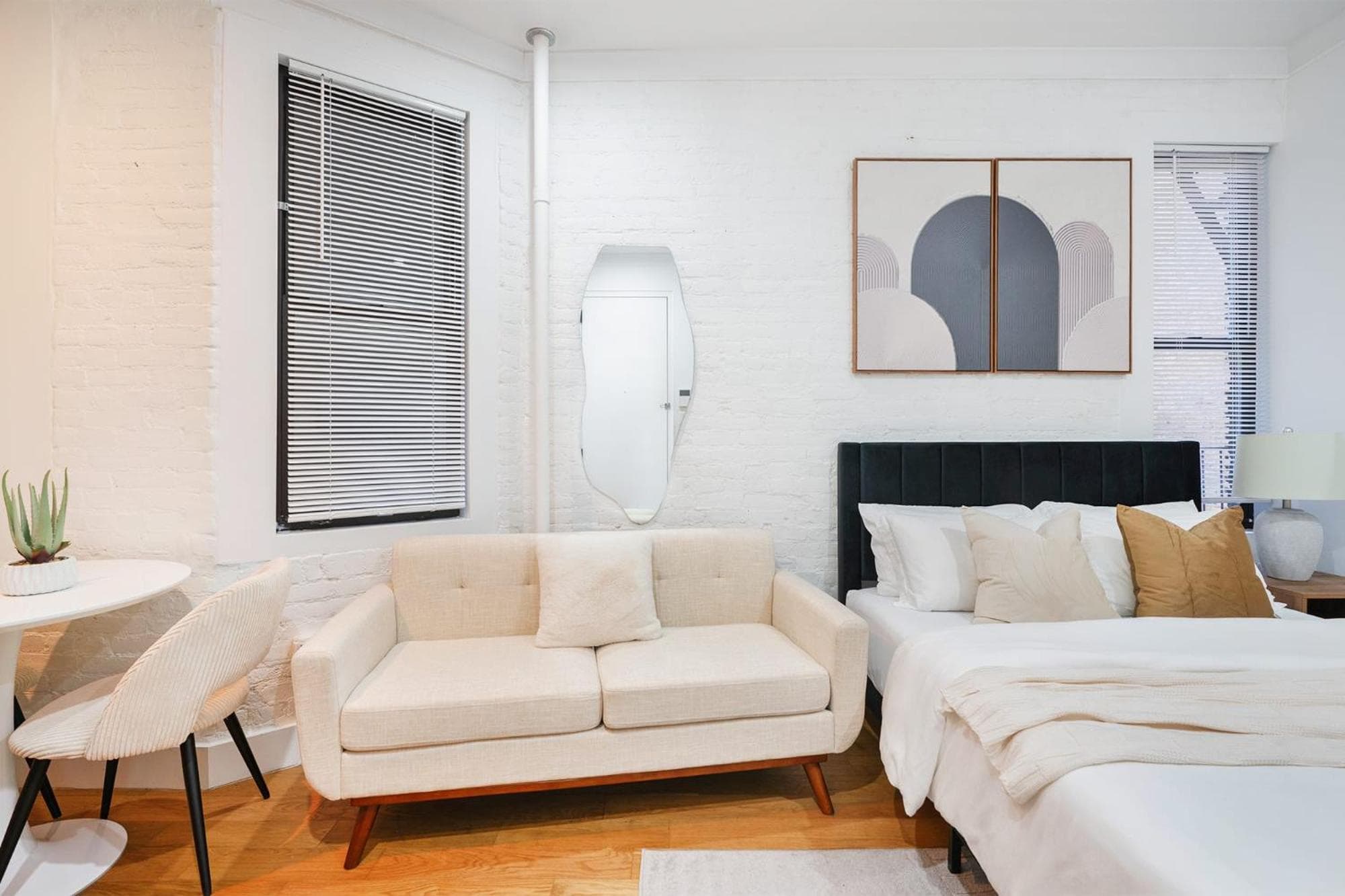 Photograph supplied for 403-2E Newly Renovated Studio UES