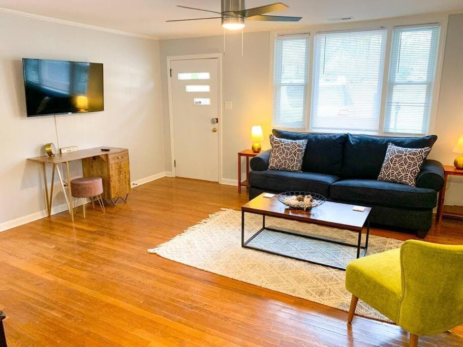 Photograph supplied for Cozy Bungalow-near Duke, Hospital, Walk to food