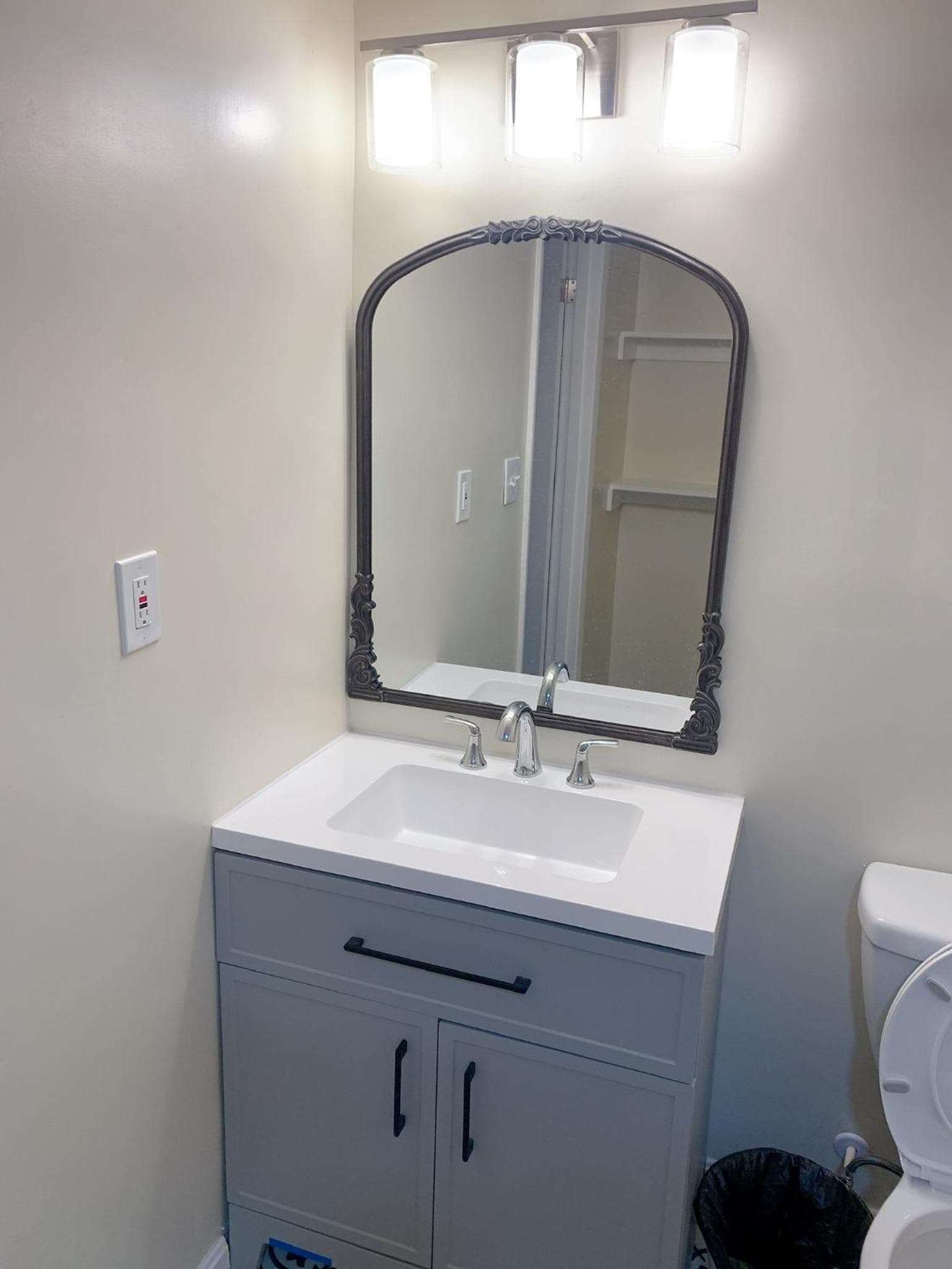 Photograph supplied for Sweet bedroom located central of downtown
