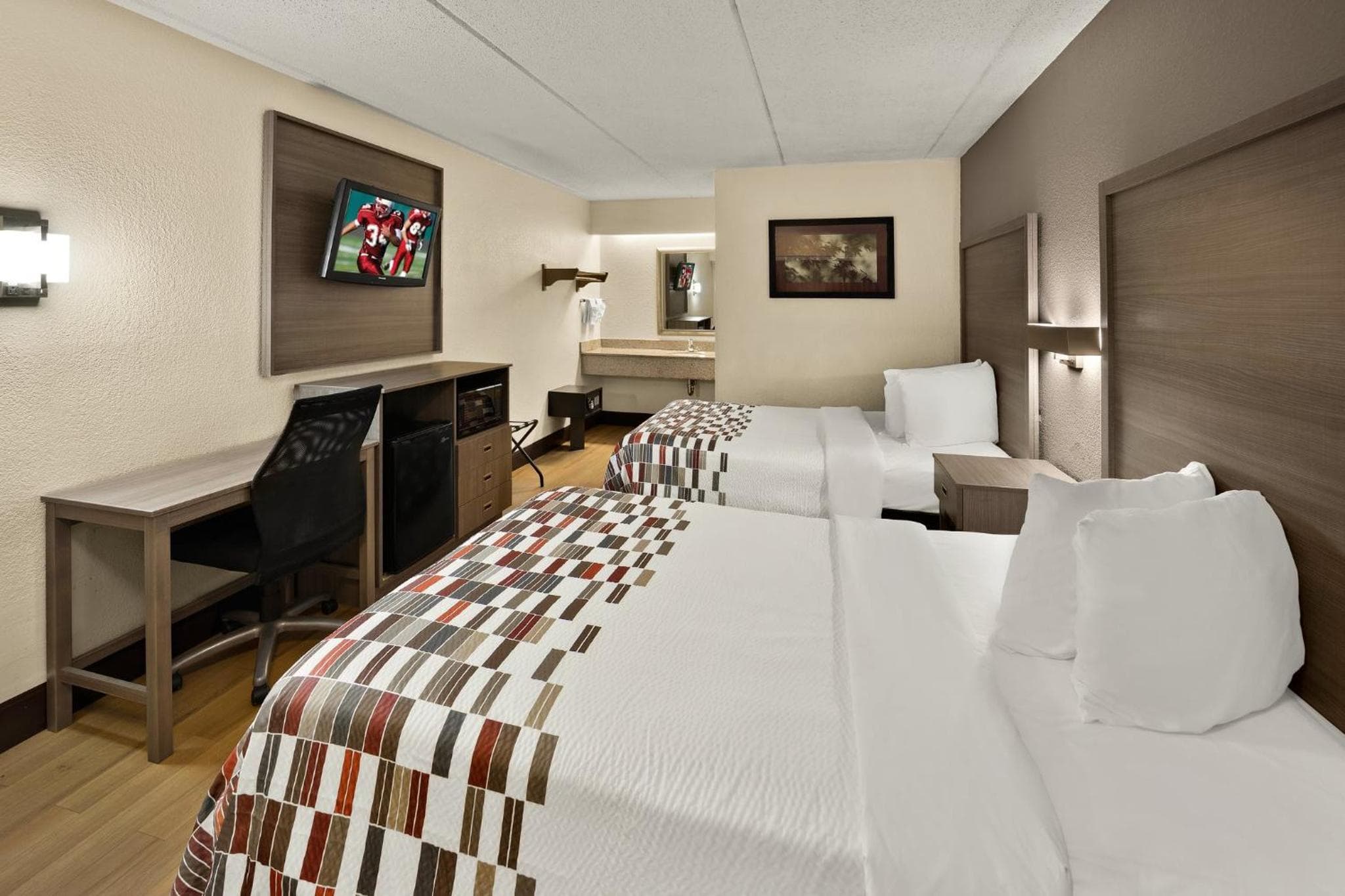Photograph supplied for Red Roof Inn Chapel Hill - UNC