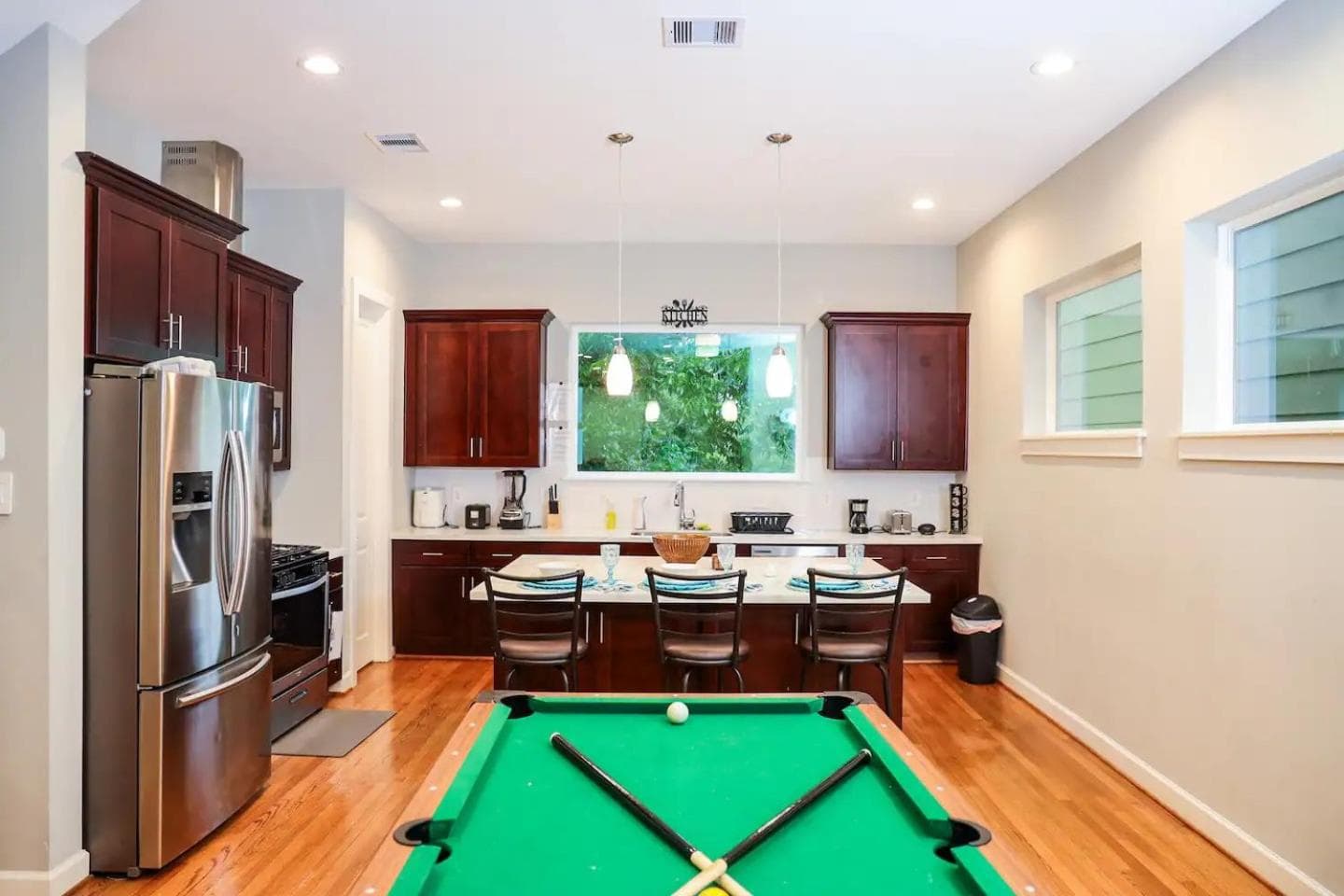 Photograph supplied for Cozy 6BR Home near MedCtr, NRG Stadium, with Fast Wi-Fi