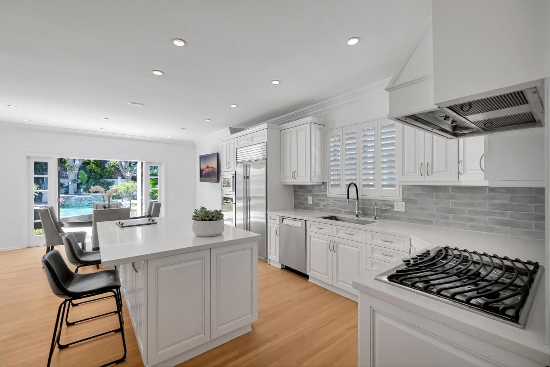 Photograph supplied for Hollywood Sunset Villa