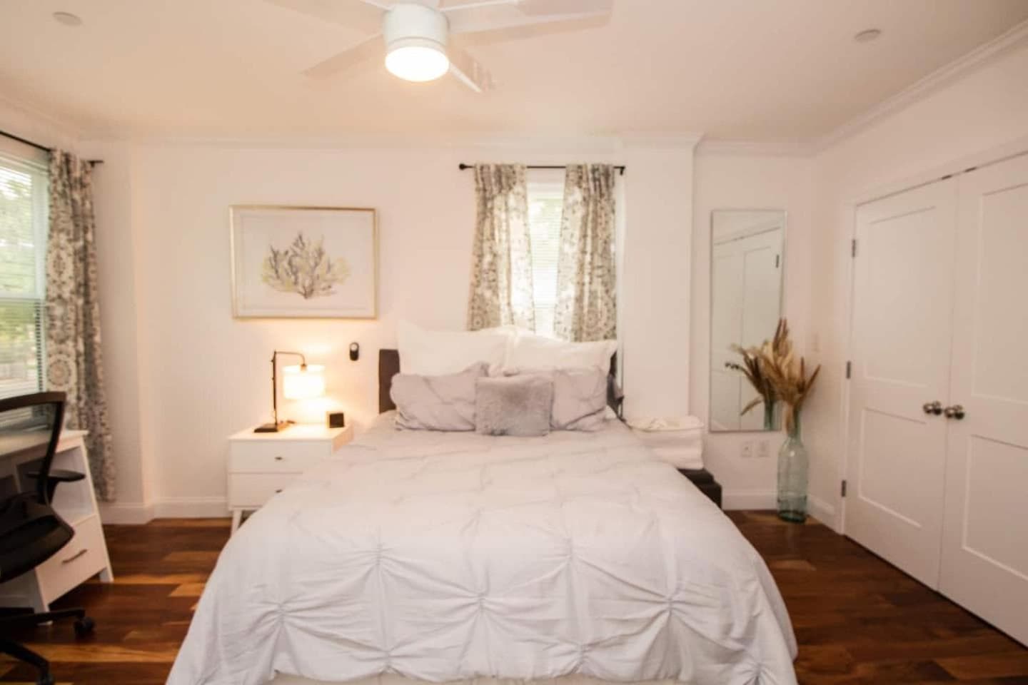 Photograph supplied for Stylish 2BR w Full Kitchen, Laundry & Cen Air