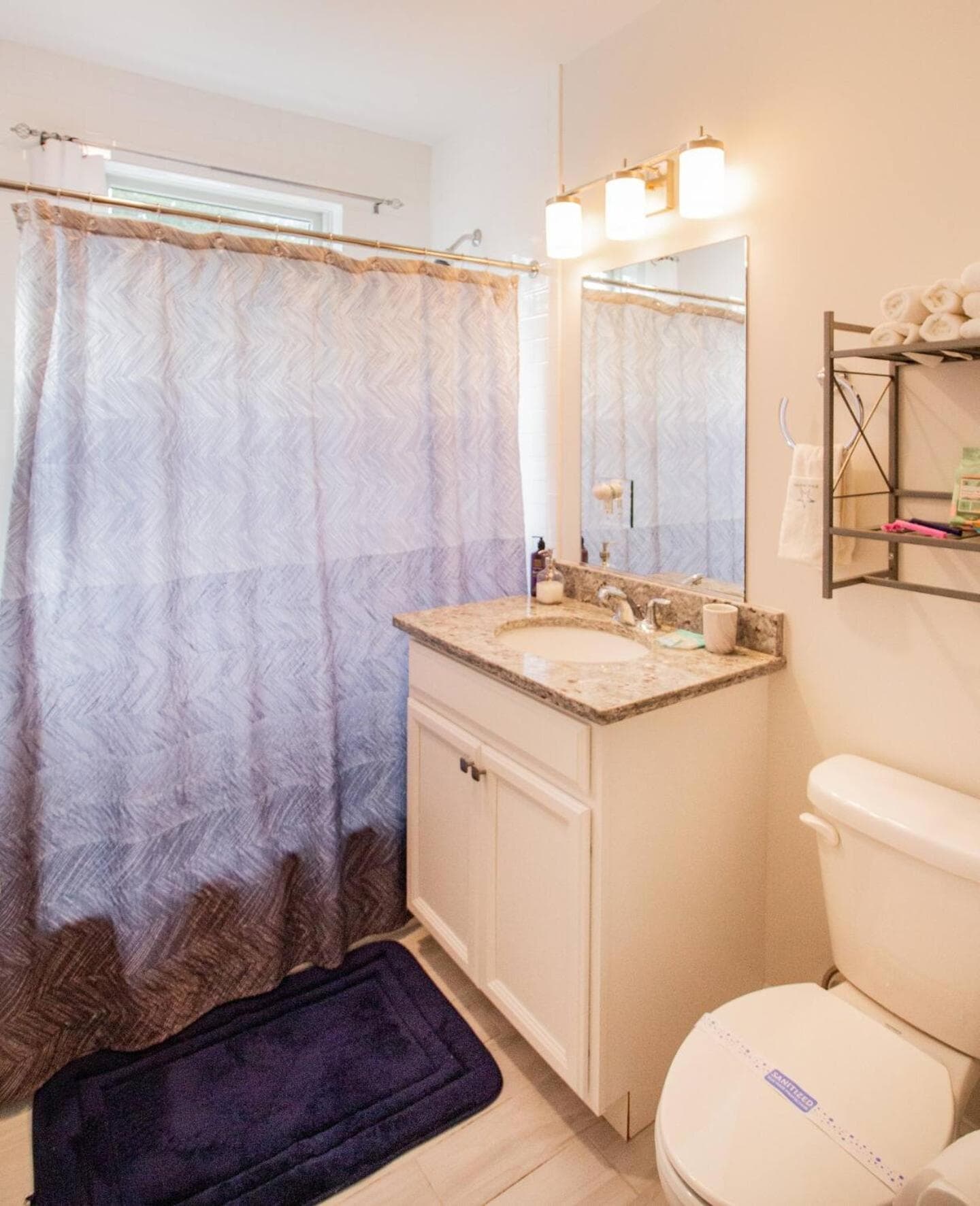Photograph supplied for Stylish 2BR w Full Kitchen, Laundry & Cen Air