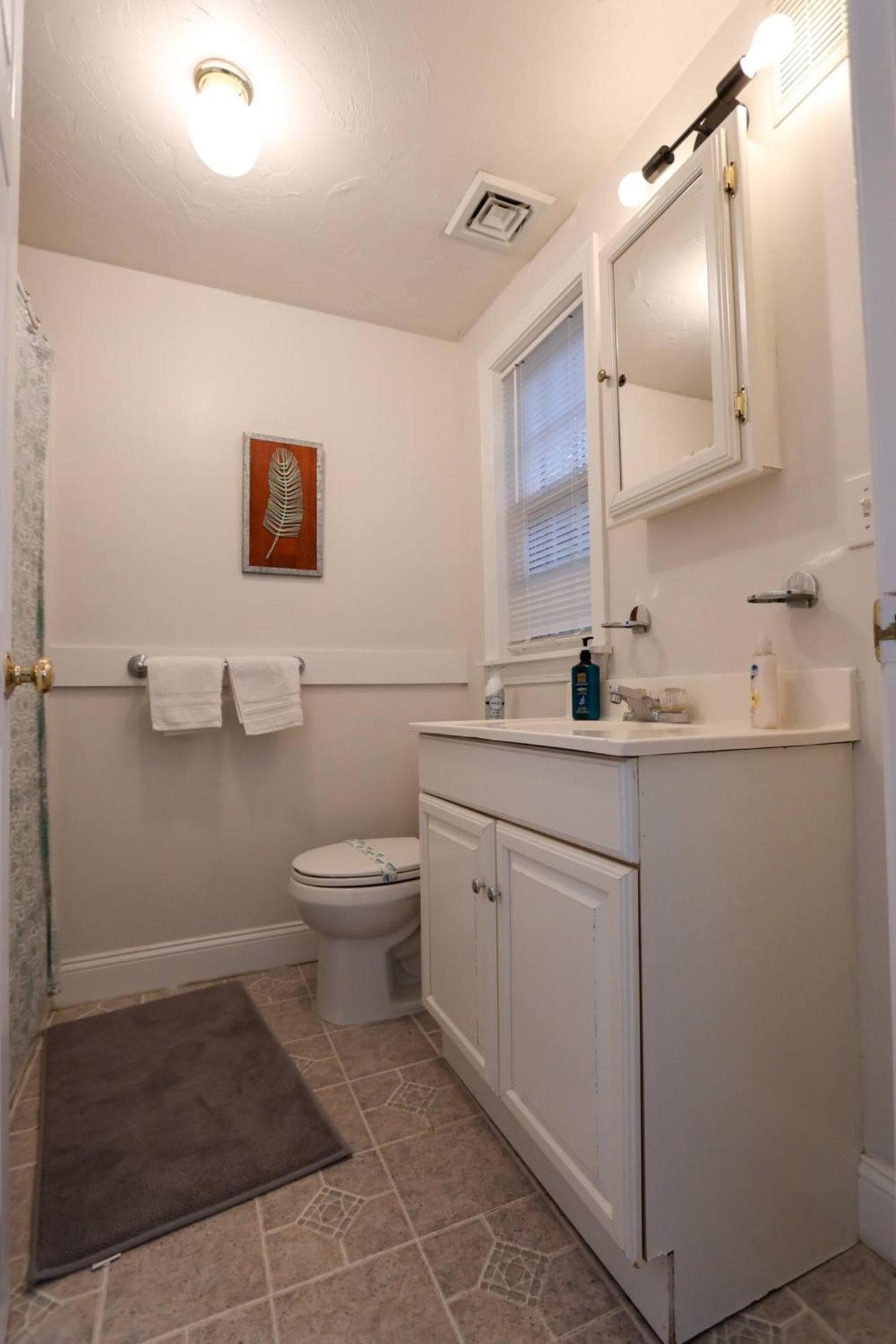 Photograph supplied for Single family,3 bed, 3 bath,Harvard, MIT,hospitals