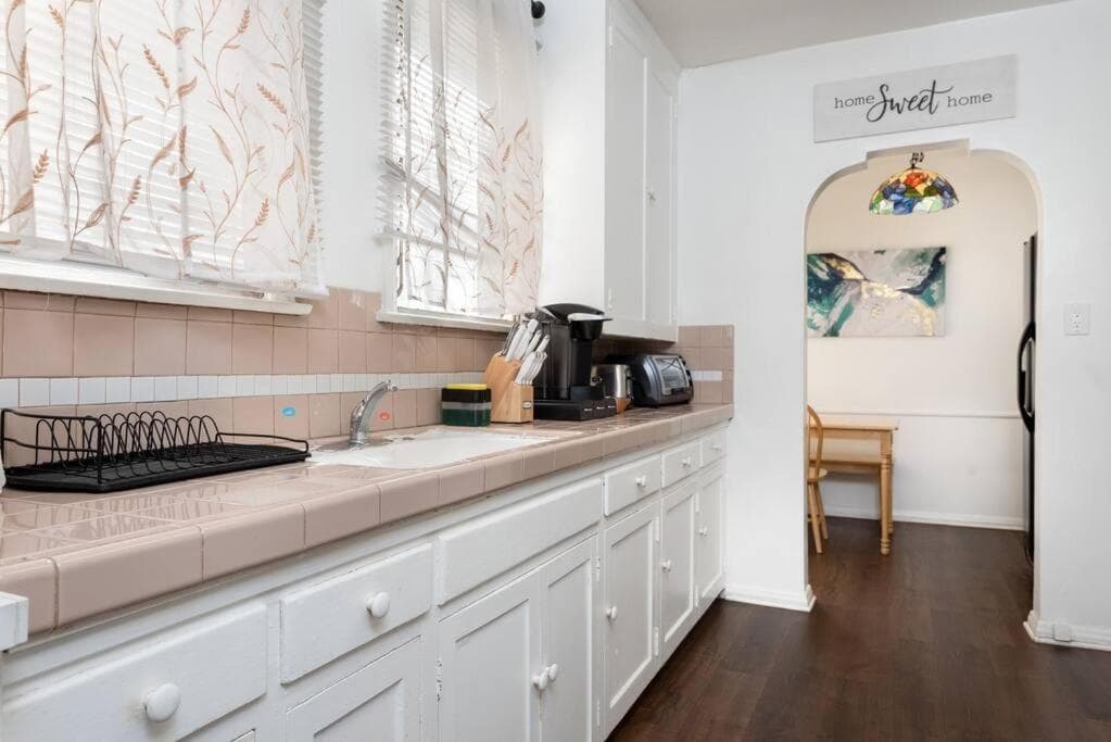 Photograph supplied for Serenity in the City: 2BR Apartment w/ Hot Tub