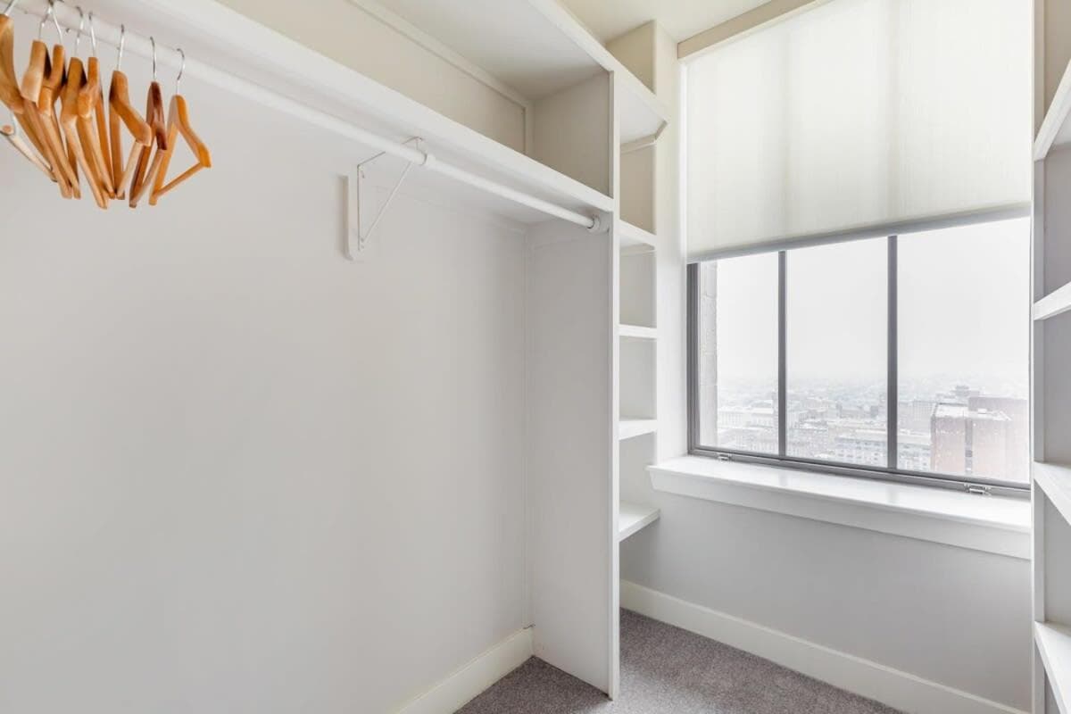 Photograph supplied for 2B2BA Distinguished Apartment with Gym