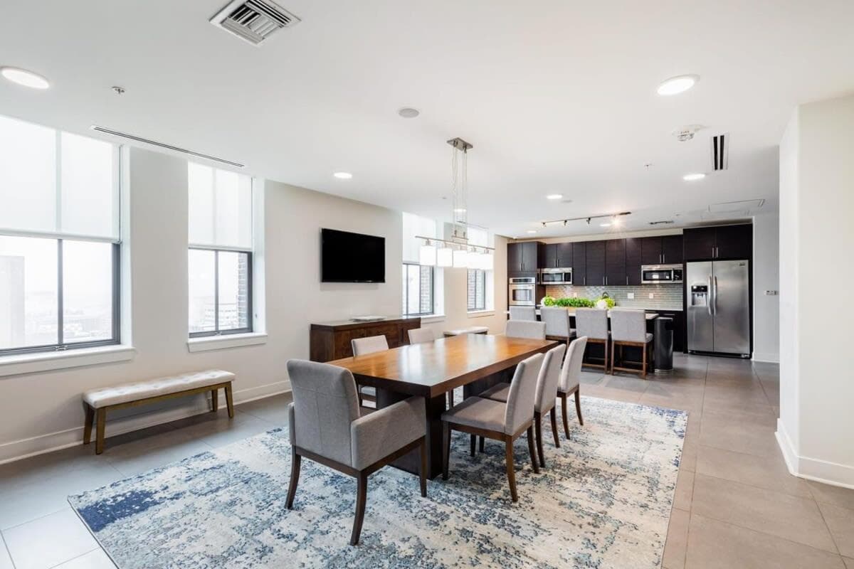 Photograph supplied for 1BR Luxury Apartment in Downtown Baltimore