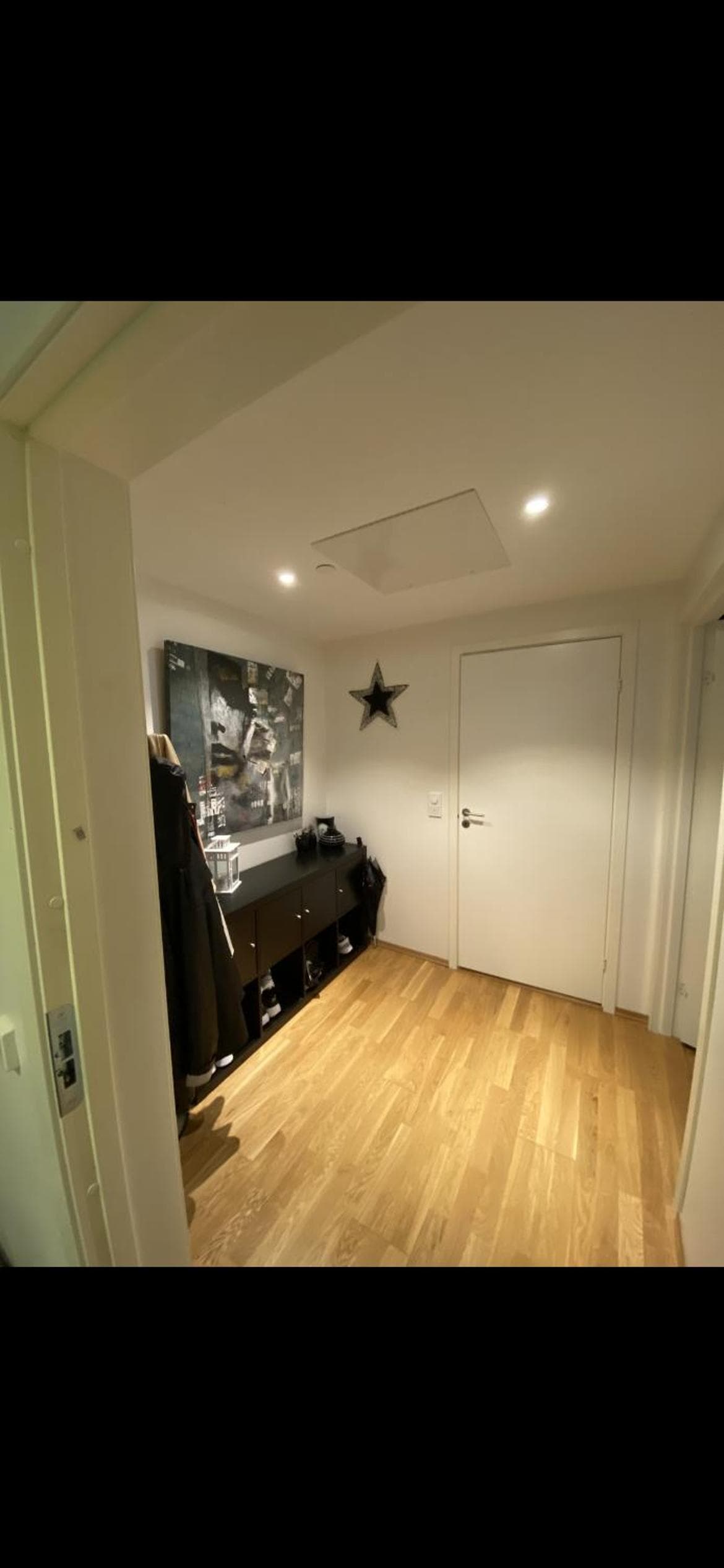 Photograph supplied for Sentral moderne leilighet med to soverom