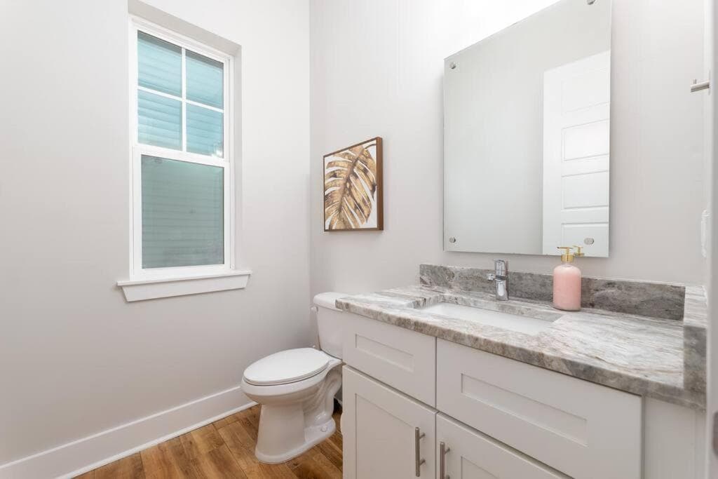 Photograph supplied for Be A Nomad - 4 Bedroom Jacksonville Beach - Sleeps 10 - Walk to the Pier
