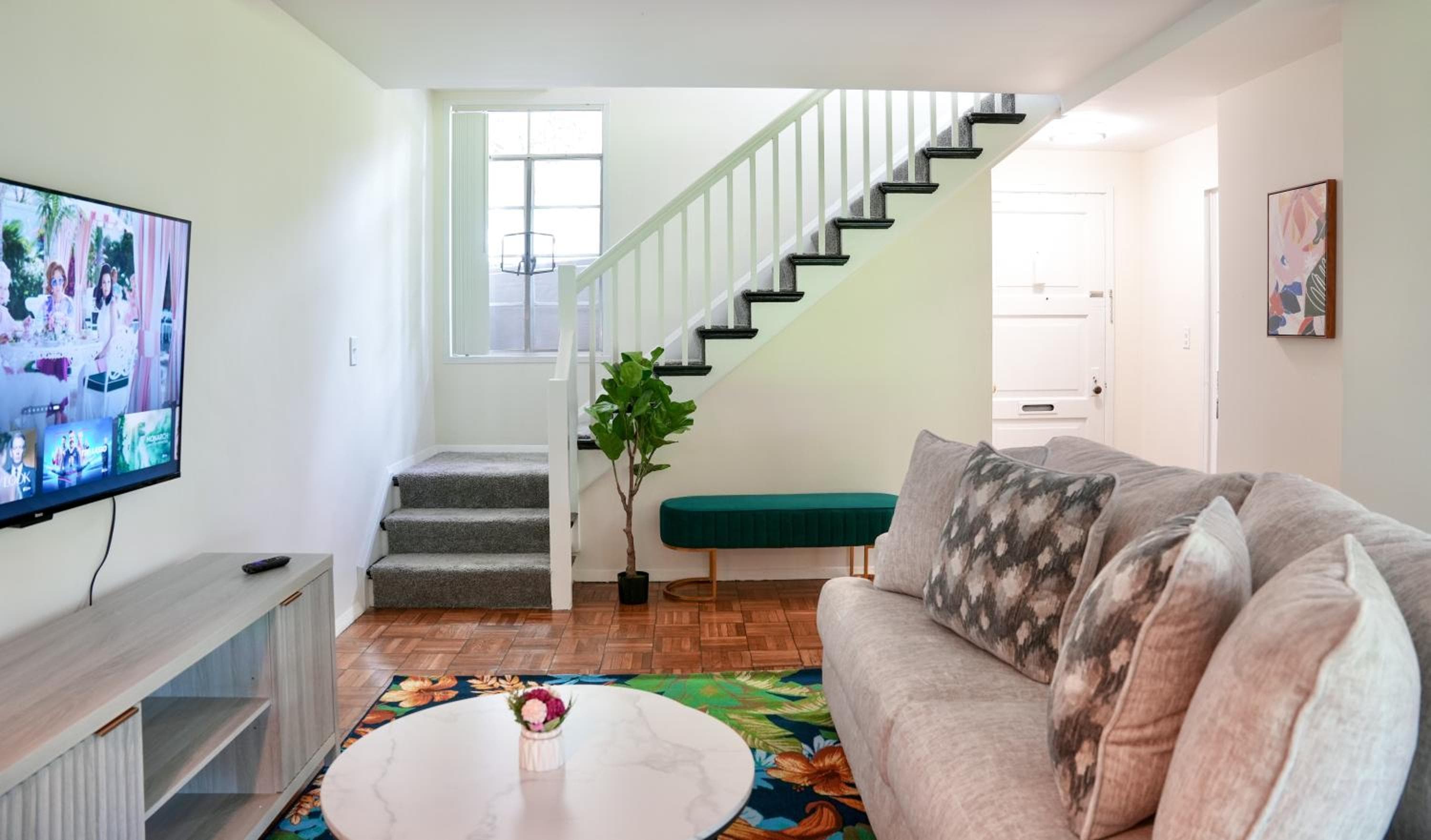 Photograph supplied for Los Angeles Townhouse close to LACMA