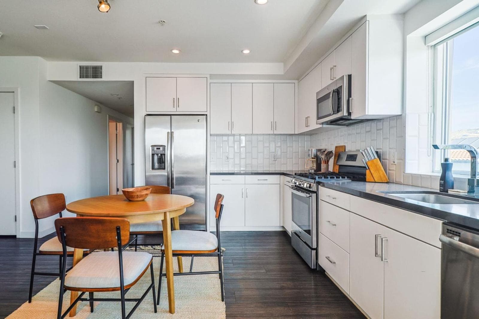 Photograph supplied for Luxurious 2Bed 2Bath Apartment at Formosa