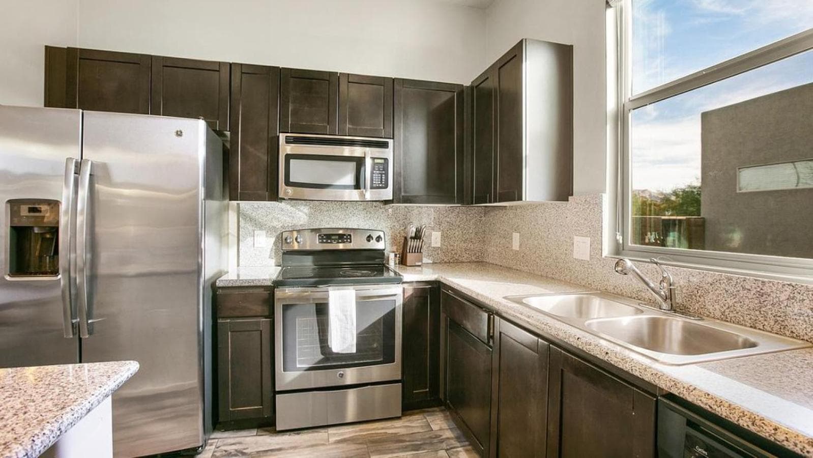 Photograph supplied for Landing at La Collina - 1 Bedroom in University Circle